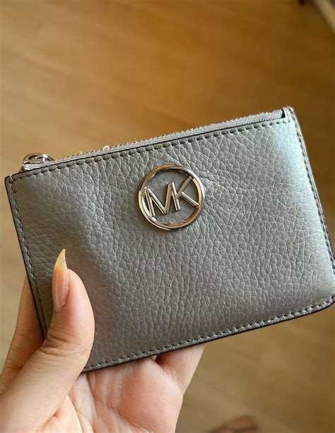 porta cartão feminino com ziper michael kors